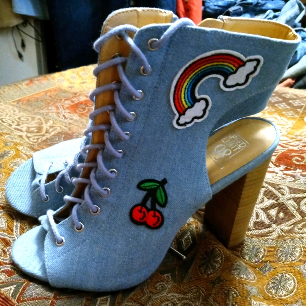 Speed Limit 98 Block High Heel - image 1